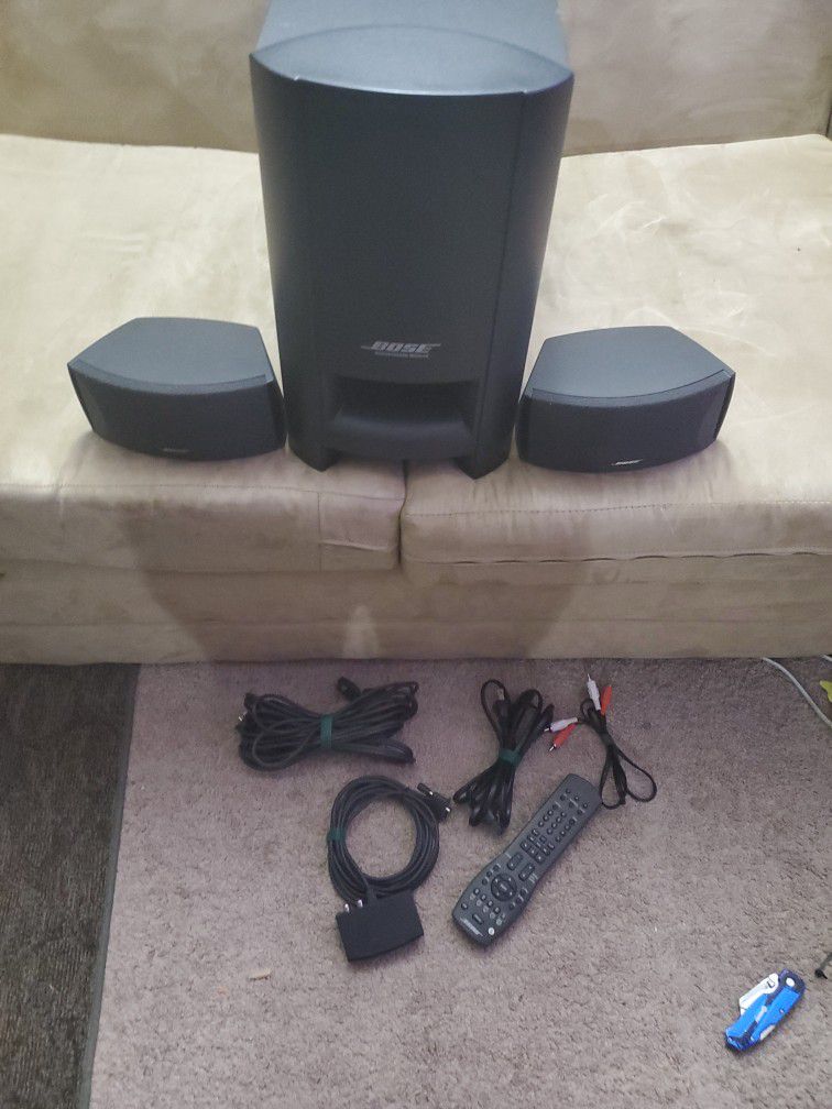 Bose CineMate Digital Home Theater Speakers System