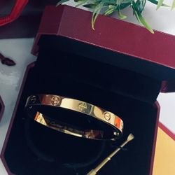 Beautiful Stainless Steel  Bracelet, High Quality