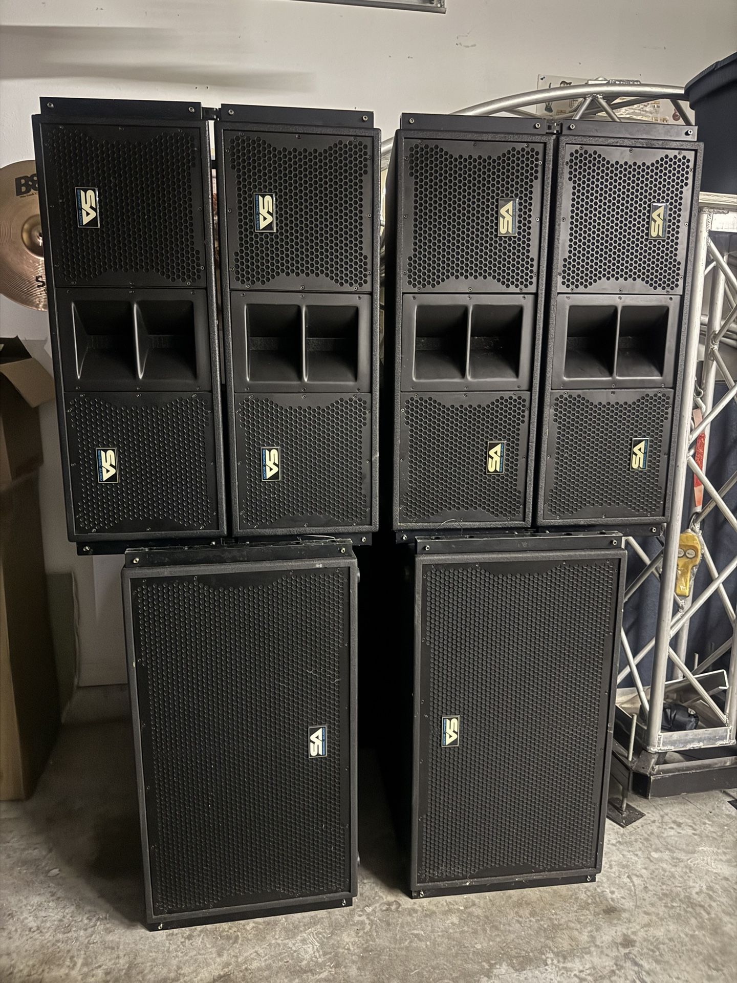 Seismic Audio Line Array
