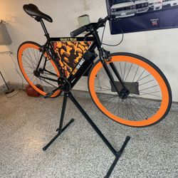 Gnarly Head Wine Promo Fixie / Single-Speed Bike – Orange Wheels (Like New)