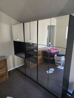 Large Modern Mirrored Wardrobe & Storage Wall Unit