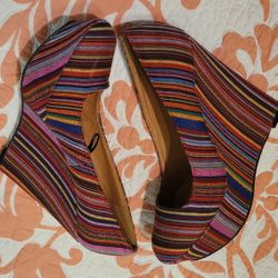 Multicolor Wedges 