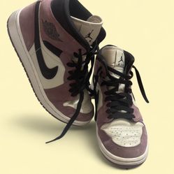 Nike Air Jordan 1 Mid SE Light Mulberry Pink Women’s Size 7.5-pre owned