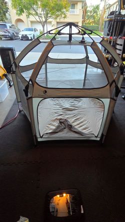 California Beach Co Pop 'N Go Playpen