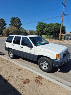 1995 GRAND CHEROKEE LAREDO