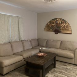 Latge L Shaped Sectional Couch 