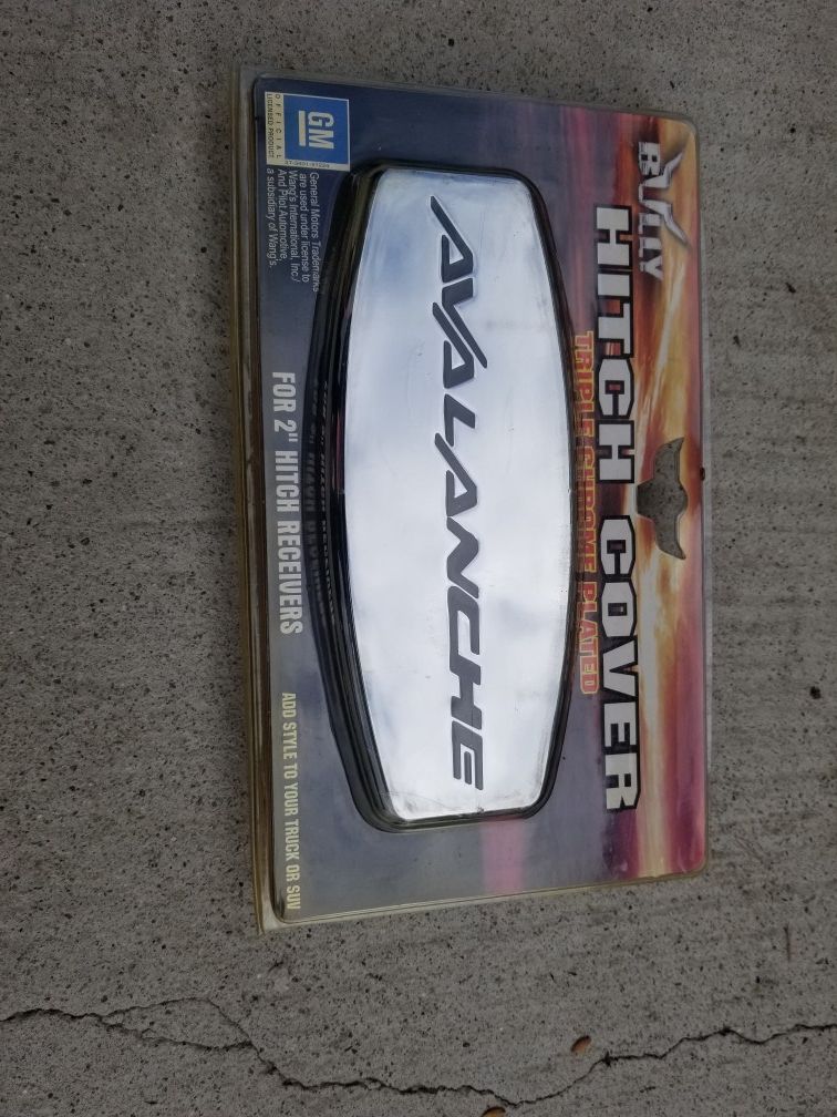 Chevy avalanche trailer hitch cover