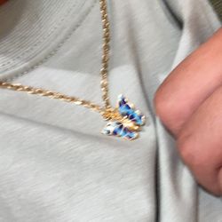 21k gold butterfly pendant
