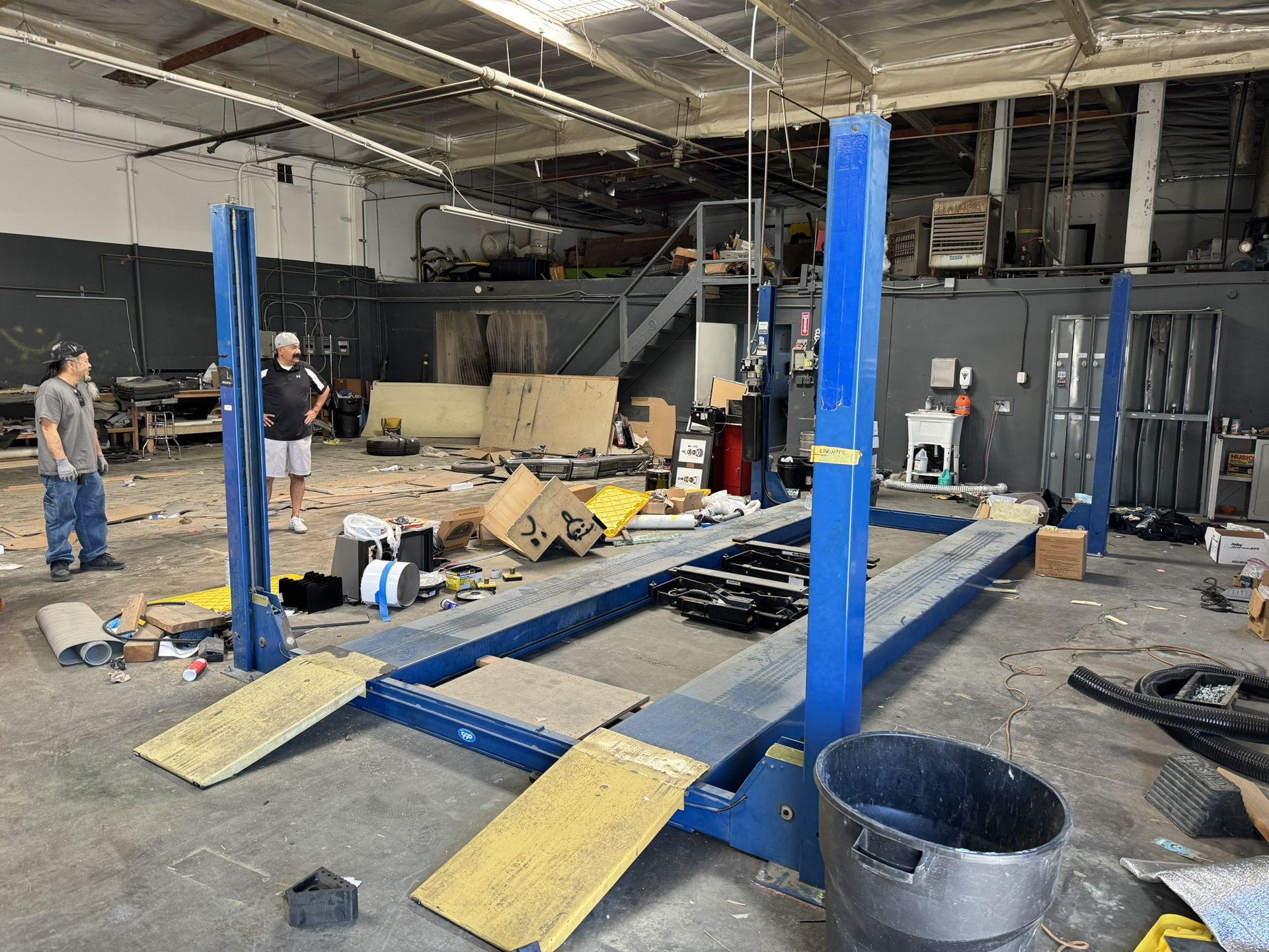 Bendpak HDS14X Heavy Duty Car Lift for Sale in Gardena, CA OfferUp
