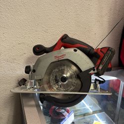 Milwaukee Circular Saw Good Cond 