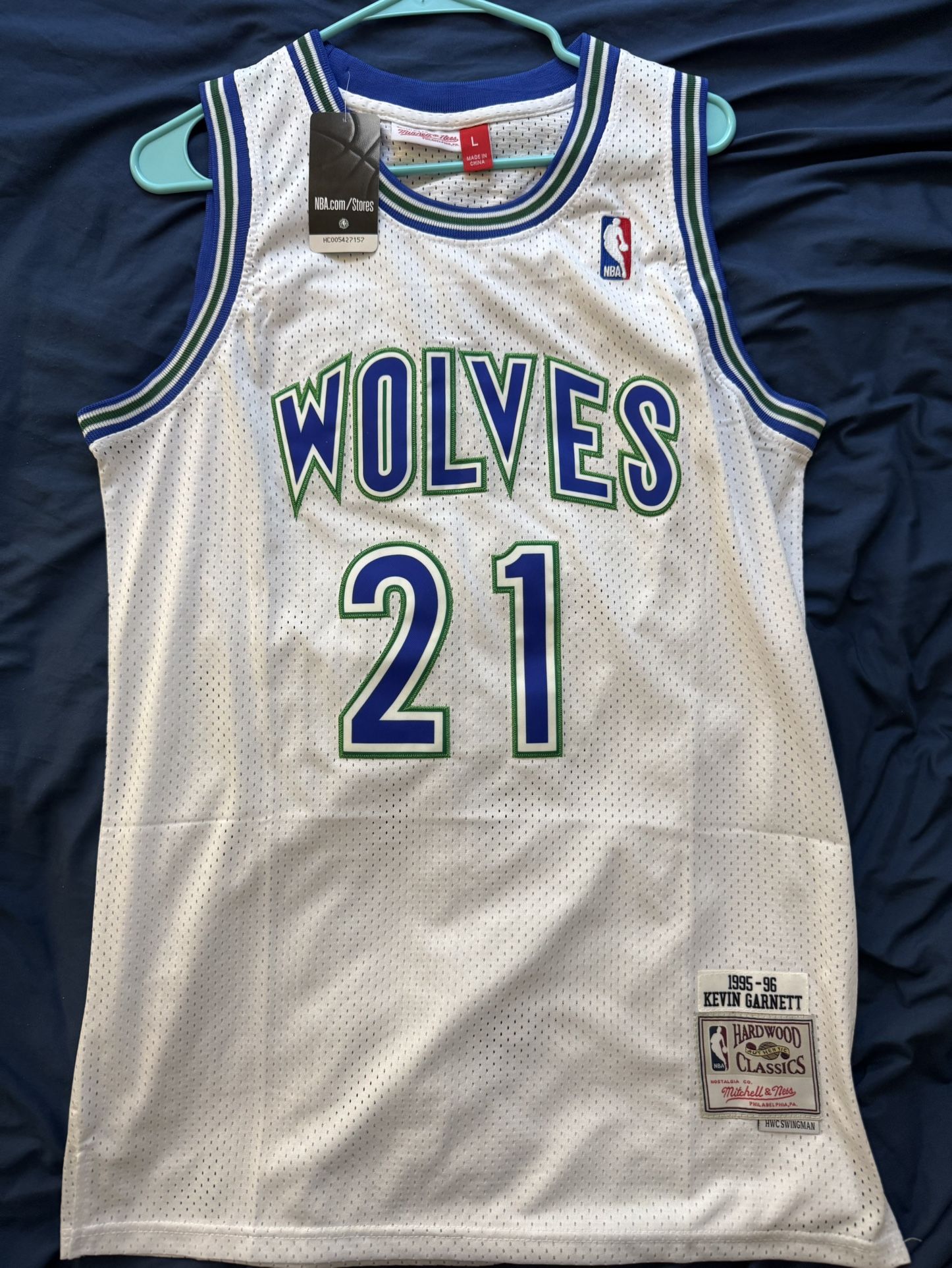 Mitchell & Ness Kevin Garnett Jersey. Size L