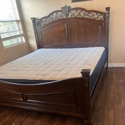 Cama Queen Size Nueva En Caja Incluye Colchones