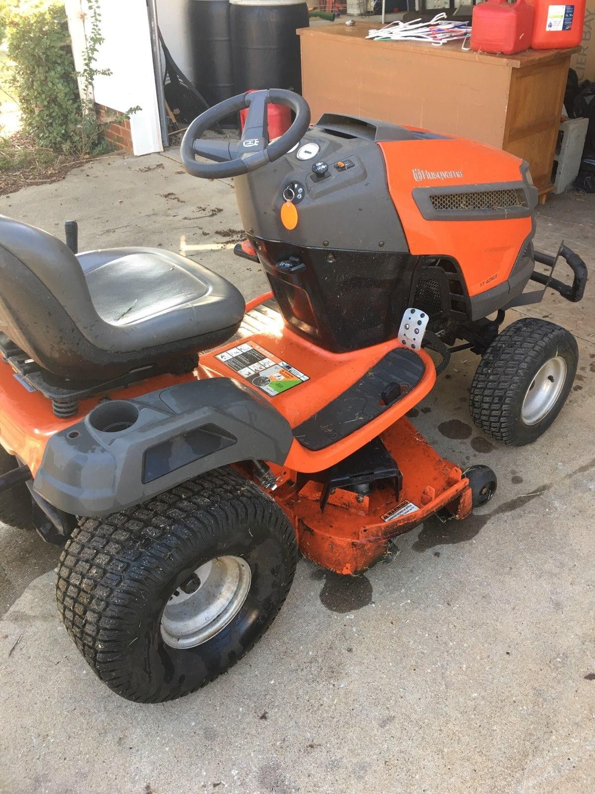 Husqvarna YT 42XLS for Sale in Greer, SC - OfferUp