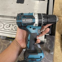 2 PC COMBO KIT, TOOLS-POWER HAMMER DRILL AND IMPACT 1 BATTERY AND CHARGER XPH12