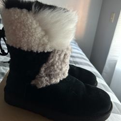 Black Uggs