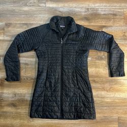 Patagonia Women’s M shell