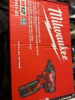 new Milwaukee M12 2401 -22