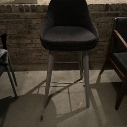 Bar stool