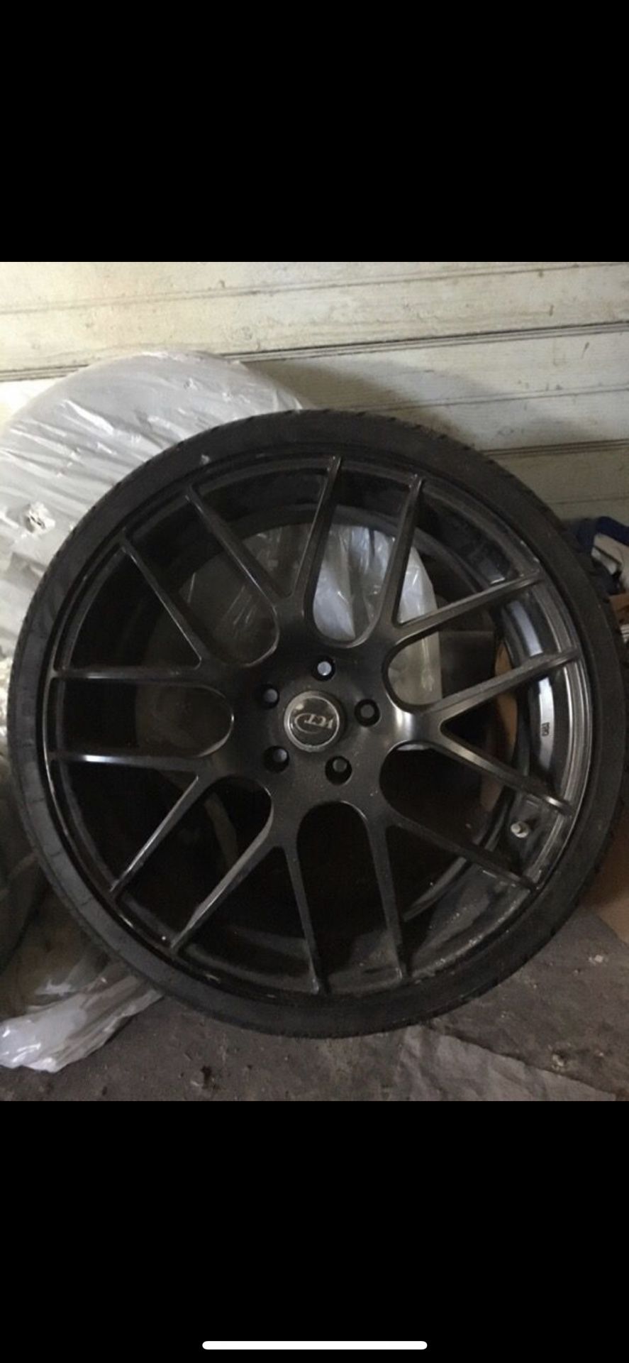 20” VCT rims and tires