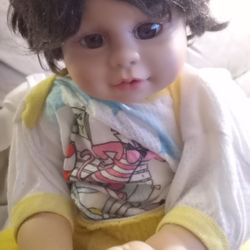 Adorable Vintage Lifelike Dolly 