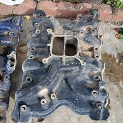 EDELBROCK ALUMINUM INTAKE FOR FORD 400!! ASKING 100$