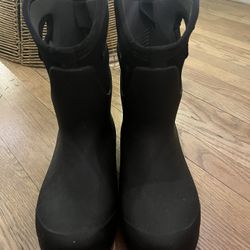 Bogs Winter Boots Size 7