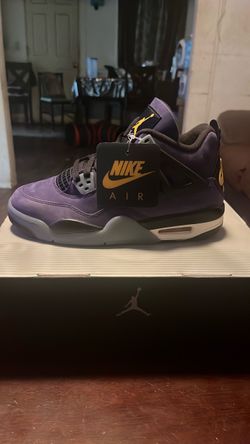 Jordan 4 Size 6 Youth brand new