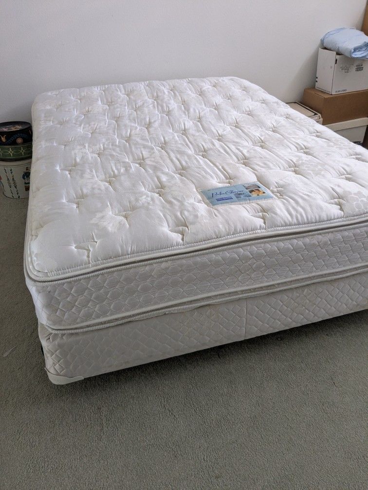 Queen Size Serta Pillow-top Mattress & Box Spring