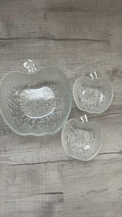 set of 3 glass apple shaped serving plates