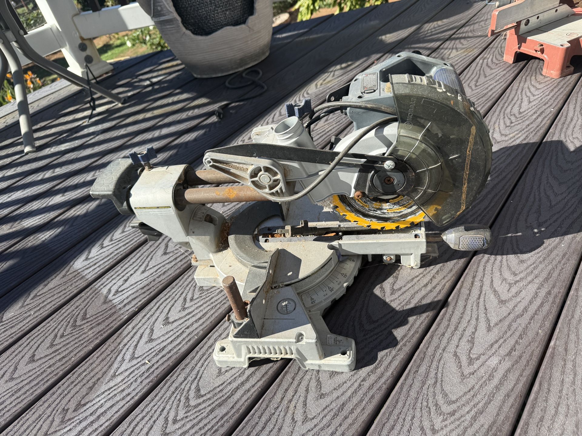 Compound Miter Saw Tradesman