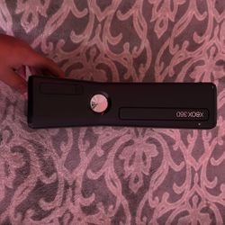 Microsoft Xbox 360 S. Complete And HDMI Plus  A Portal Of Power From Skylnders And For Xbox 360