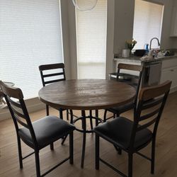 Dinning Table 