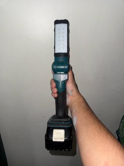 Makita light with battery