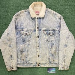 Vintage 1980s Levi’s Sherpa jean jacket
