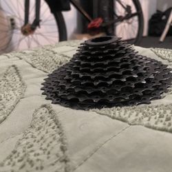 10 Speed Cassette‼️throw Me Offers 