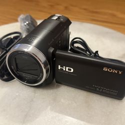 Sony Handycam HDR-CX675 HD Camcorder – Brand New in Box
