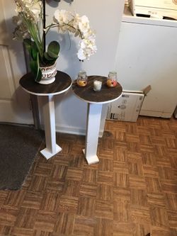 Accent stained top end table set