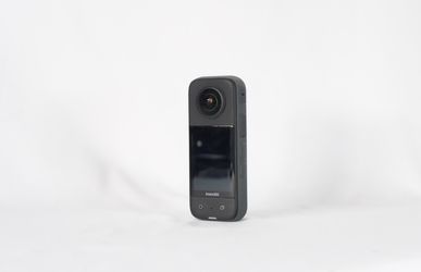 insta360 360 camera
