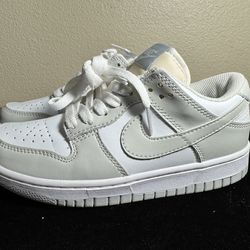 New Nike Dunk Low “Photon Dust” DD1503 103 Size 5.5