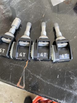 4 brand new 2019 Silverado sensors