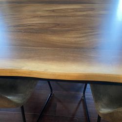 Live Edge Dinning Table With Chairs