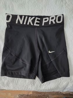 Nike pros women