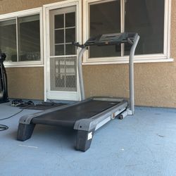 Treadmill 