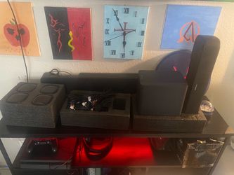Surround sound speakers