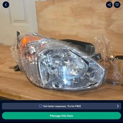 Headlight Assembly Hyundai ACCENT Right Side Only Chrome Housing 2006-2011