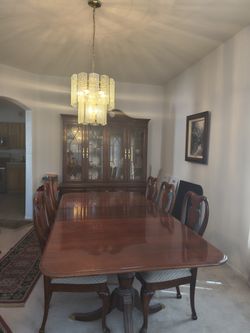Thomasville Formal Dining Suite