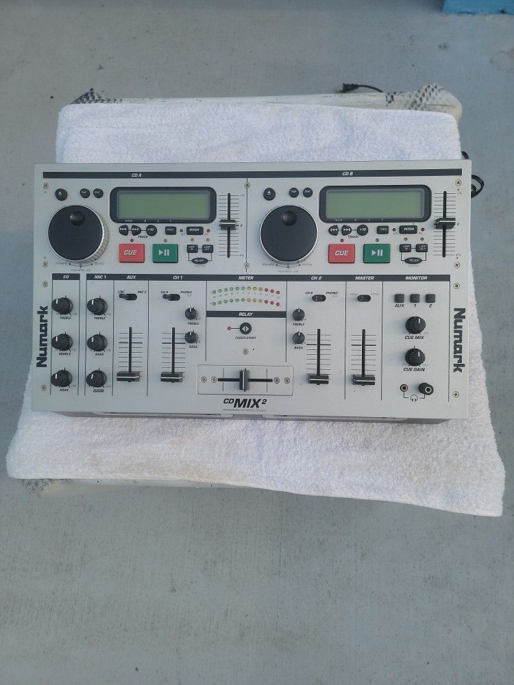 Numark CDJ Mixer