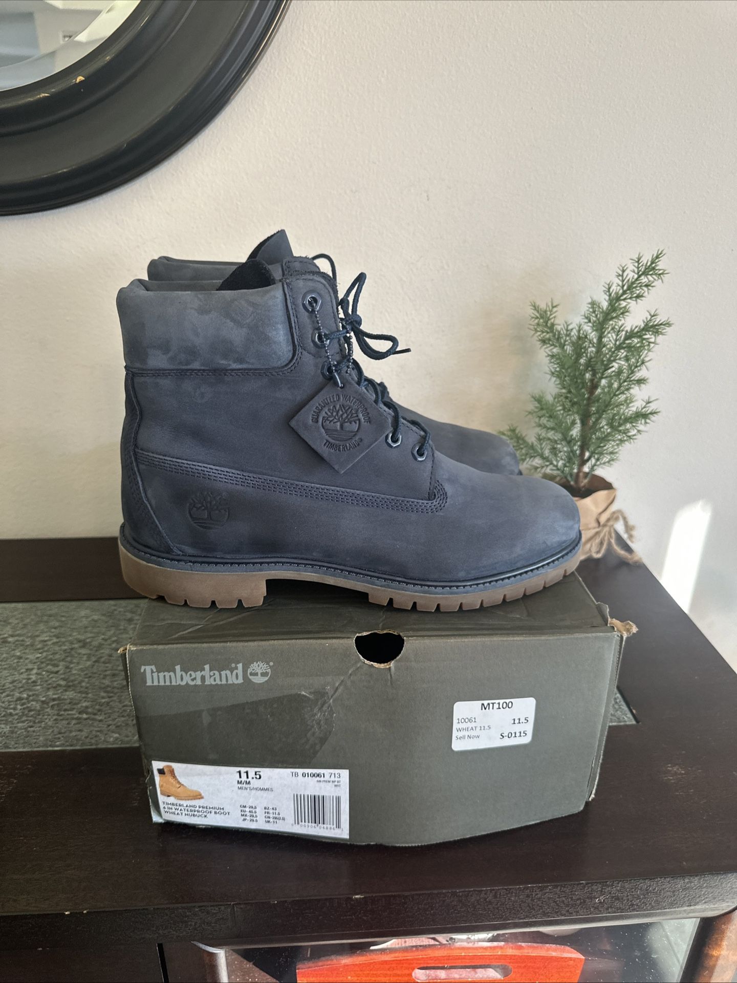 TIMBERLAND Mens Classic 6 Inch Waterproof Boot Navy Size 11