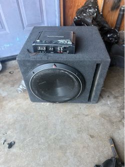 12 inch sub y ampli marca Rockford Fosgate