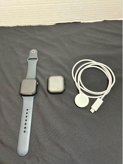 Apple Watch Series 8 GPS + Cellular